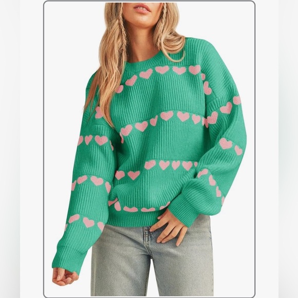 Amazon Sweaters - NWT Green Heart Print Sweater-S